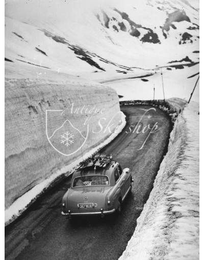 Vintage Car Photo - Mercedes 280