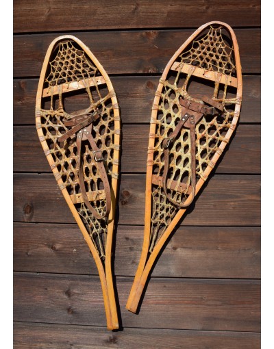 Vintage Canadian Snowshoes / Raquettes a neige Vintage / Vintage Schneeschuhe