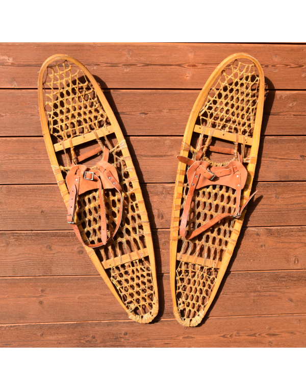 Vintage Snowshoes / Raquettes a neige Vintage / Vintage Schneeschuhe Vintage Snowshoes / Raquettes a neige Vintage / Vintage Schneeschuhe