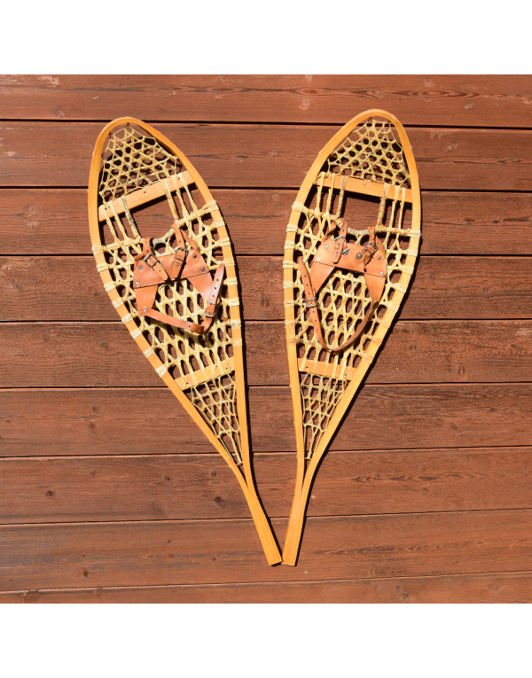 Vintage Canadian Snowshoes / Raquettes a neige Vintage / Vintage Schneeschuhe Vintage Canadian Snowshoes / Raquettes a neige Vintage / Vintage Schneeschuhe