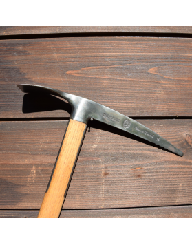 Vintage "CLAUDIUS SIMOND "CHAMONIX-MONT-BLANC Ice Axe