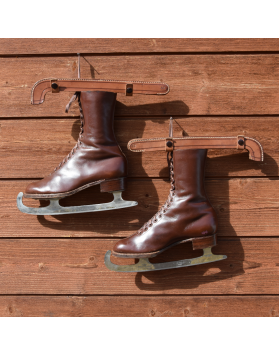 ANTIQUE 1930'S - 40'S WOMAN'S BALLY ICE SKATES