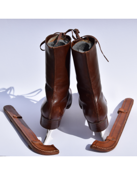 ANTIQUE 1930'S - 40'S WOMAN'S BALLY ICE SKATES
