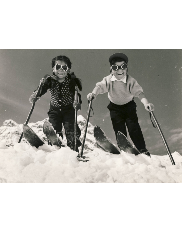 Hans Truöl's "Just Happy to be Skiing" Hans Truöl's "Just Happy to be Skiing"