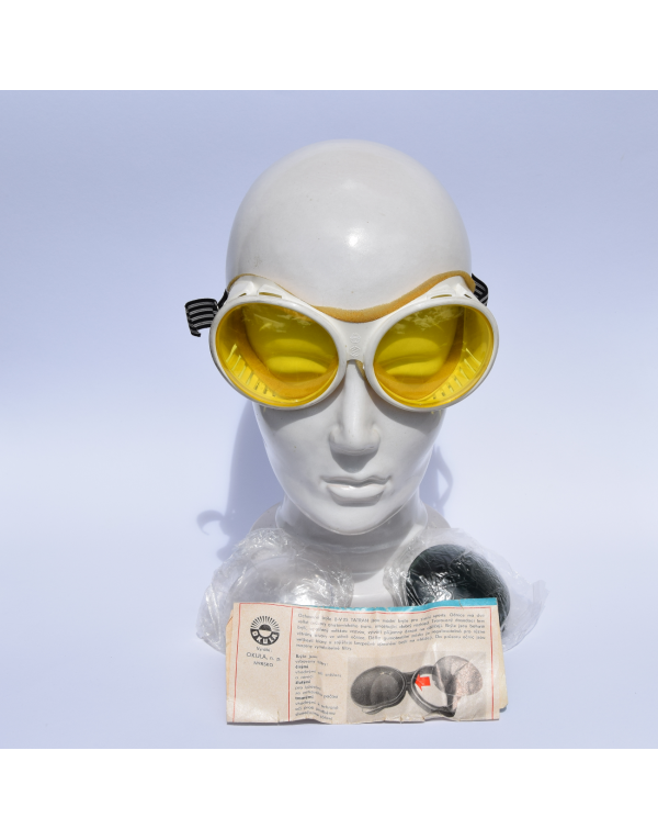 VINTAGE "TATRAN" SKI GOGGLES by OKULA VINTAGE "TATRAN" SKI GOGGLES by OKULA